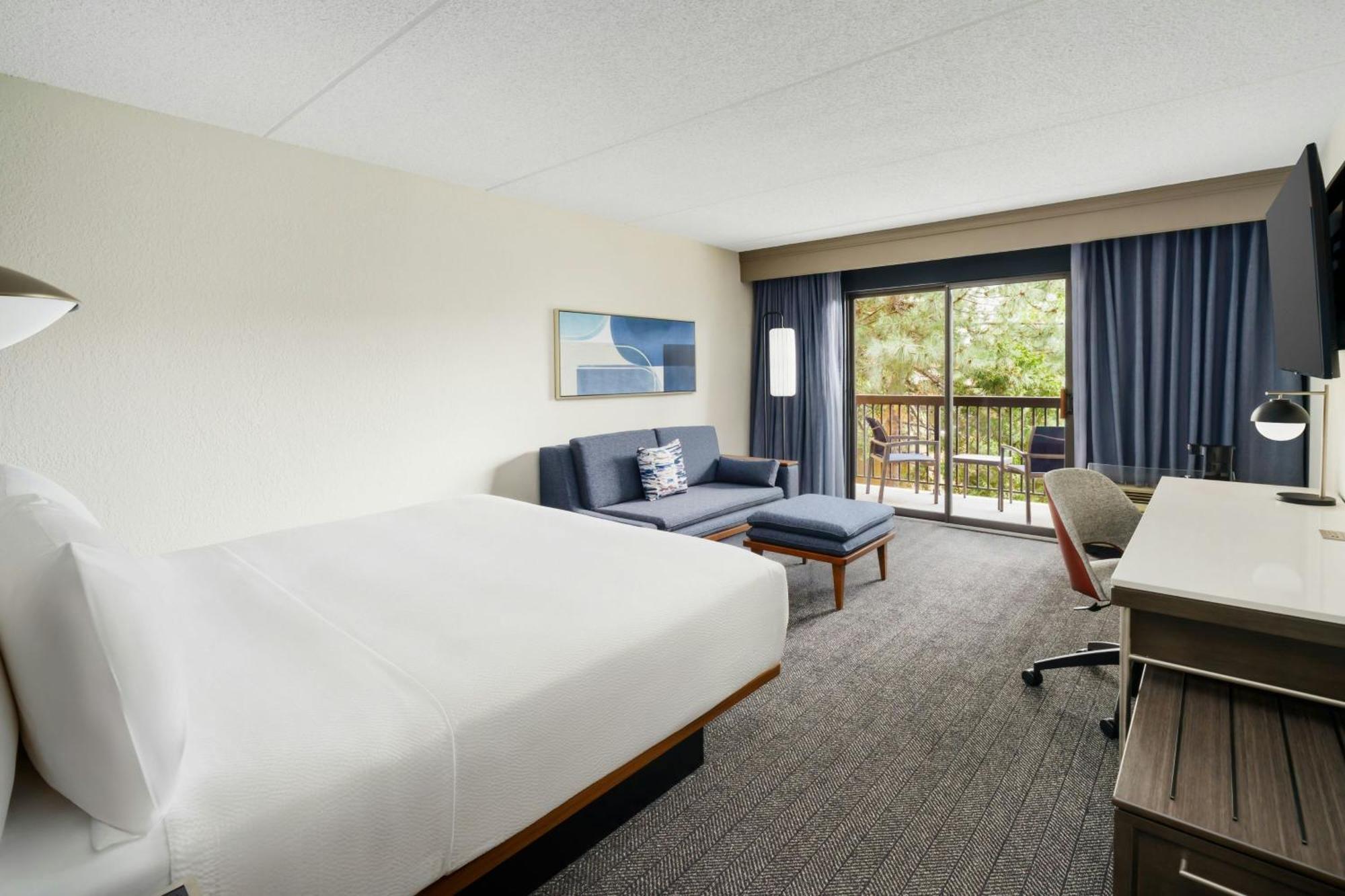 Отель Courtyard Chicago Midway Airport Bedford Park Экстерьер фото